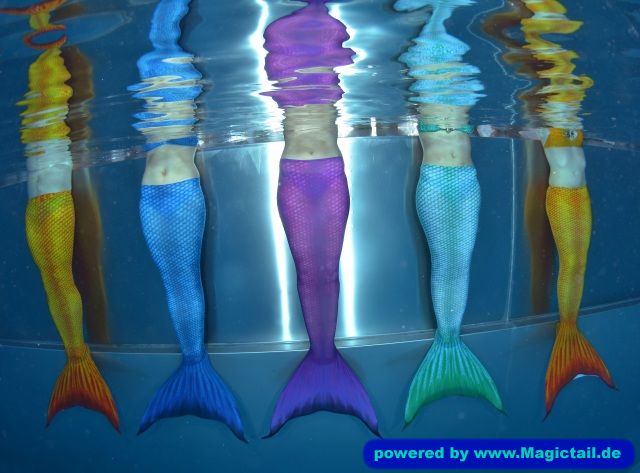 Farben unterwasser:Forellenparty-Meerjungfrauen-Club