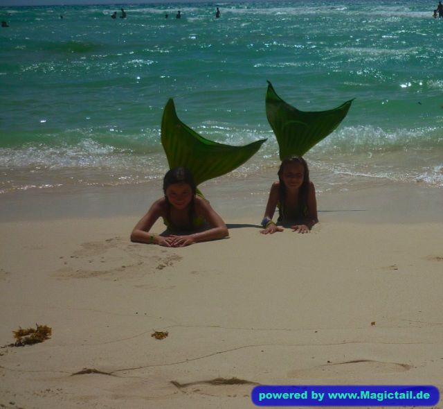 Mermaids at the beach:H2O-jackiesky