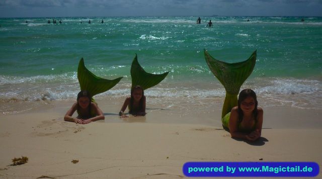 Mermaids at the beach:mermaids!-jackiesky